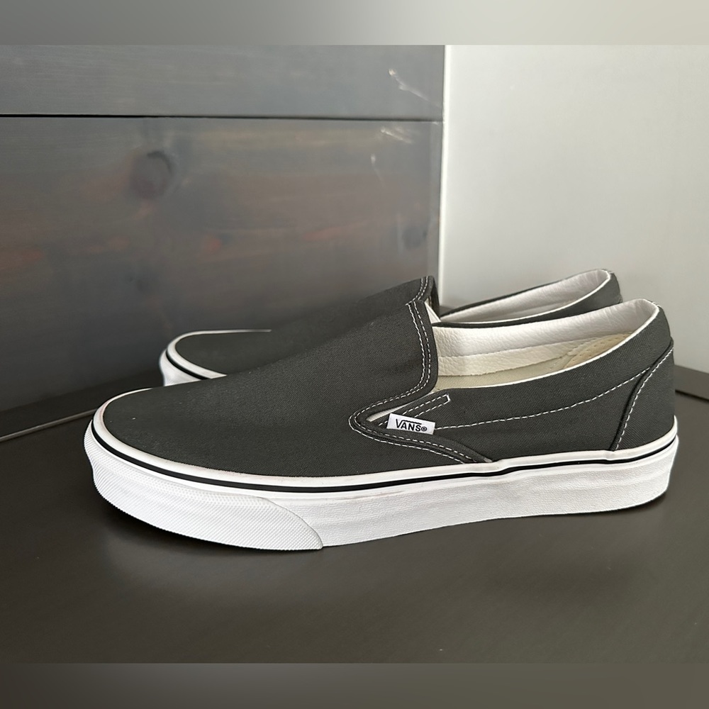 Mens Vans Classic Slip Ons